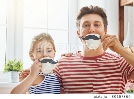 father and daughter play father and daughter play 30167360