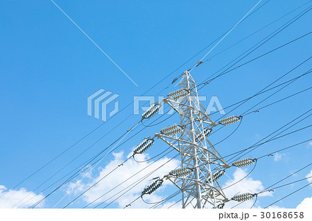 青空　送電線　電線　高圧線　 30168658