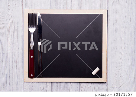 menu blackboard with knife and fork 30171557