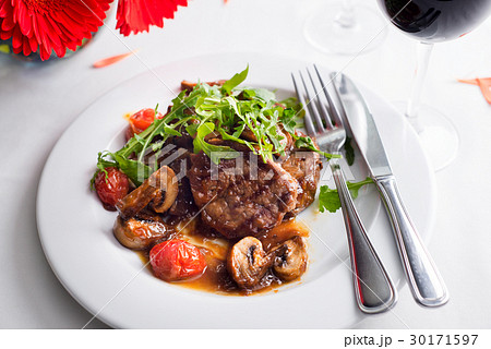 Japanese Grilled beef Japanese Grilled beef 30171597