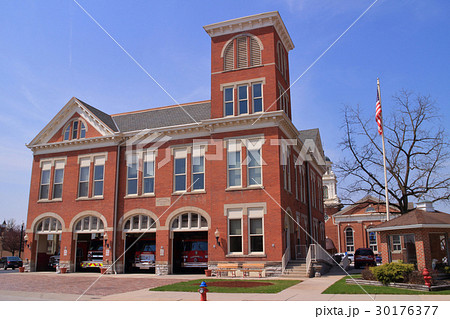 アメリカの消防署 レンガ造りで絵になる建物の写真素材