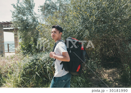 Digital nomad  30181990