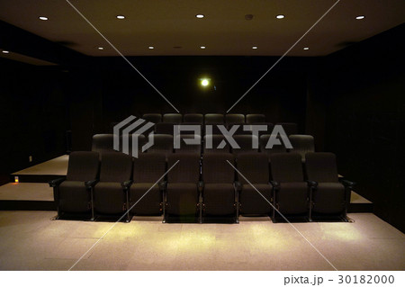 映画館 映画館 30182000