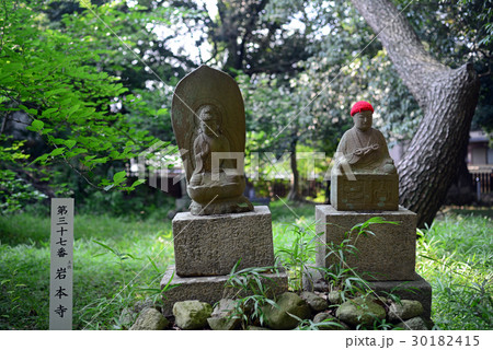 昆陽寺四国四国八十八ヶ所石仏巡り 30182415