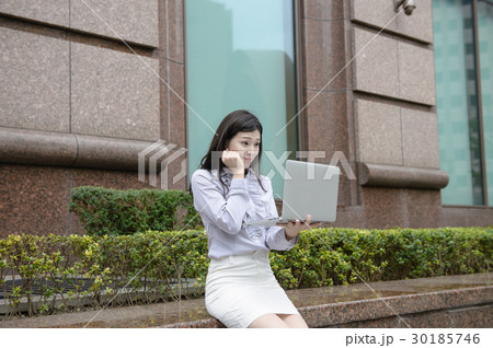 Young asian business woman 30185746