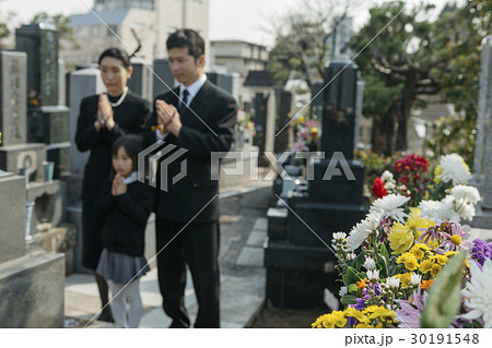 お墓参り お墓参り 30191548