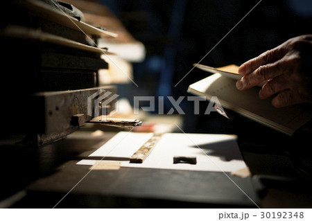 職人　もの作り 30192348