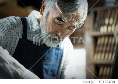 職人　男性 30192639