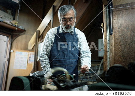 職人　男性 30192676