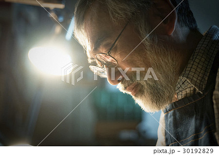職人　男性 30192829