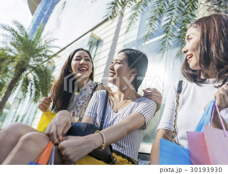 Portrait of lovely Asian women under the sunshine. Portrait of lovely Asian women under the sunshine. 30193930