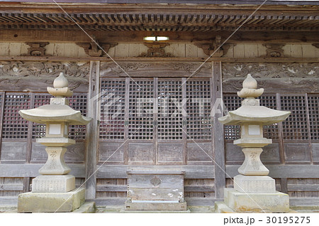 信州 生坂村の文化財 下生野五社宮 拝殿向拝 諏訪立川流の宮大工 石井左兵衛の造立 亀の彫刻が見事 信州 生坂村の文化財 下生野五社宮 拝殿向拝 諏訪立川流の宮大工 石井左兵衛の造立 亀の彫刻が見事 30195275