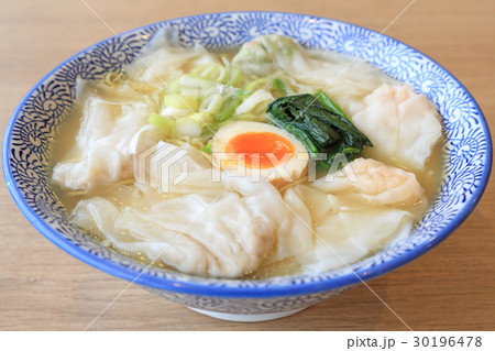 おいしいワンタン麺 おいしいワンタン麺 30196478
