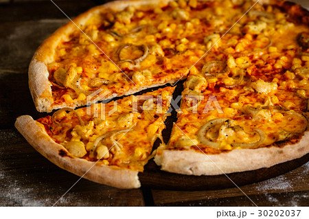 pizza with chicken and corn on wood  30202037