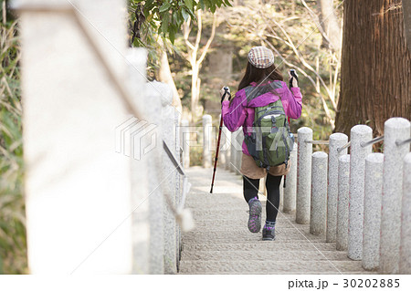 バックパッカー 旅 山ガール バックパッカー 旅 山ガール 30202885