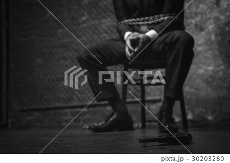 Smart kidnapped guy planning to escape 30203280