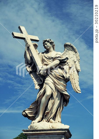 Angel statue Angel statue 30210219