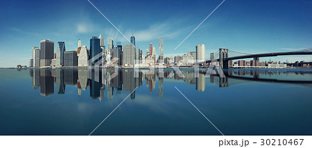 Brooklyn Bridge and downtown Manhattan 30210467