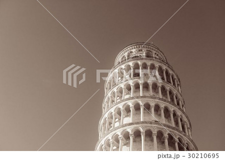 Leaning tower in Pisa 30210695