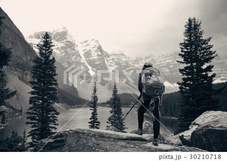 Moraine Lake Moraine Lake 30210718