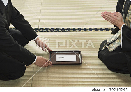 お墓参り お墓参り 30216245