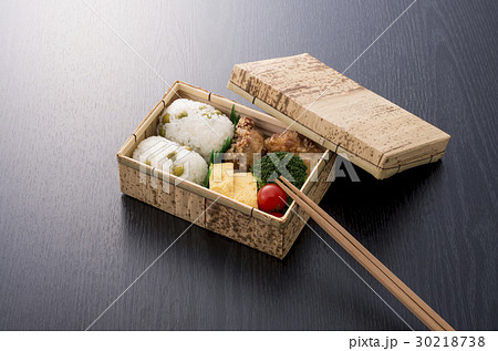 お弁当 30218738