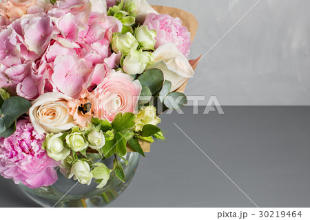Still life with a bouquet of flowers. the florist 30219464