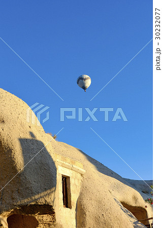 Balloon over Cappadocia 30232077