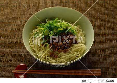 汁なし担担麺 30238666