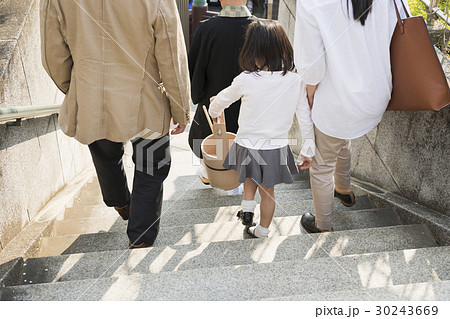 お墓参り 30243669