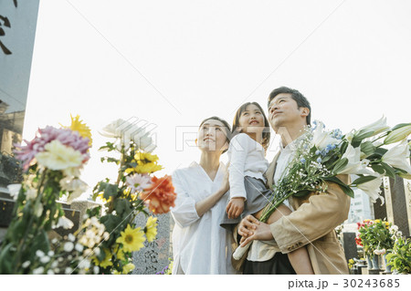 お墓参り 30243685