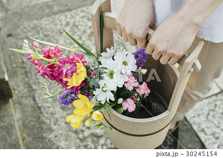 お墓参り 30245154