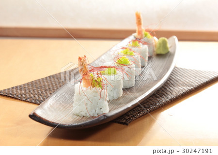 sushi roll sushi roll 30247191