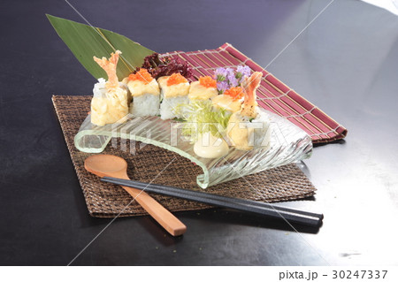 sushi roll sushi roll 30247337