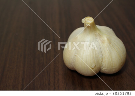 にんにく にんにく 30251792