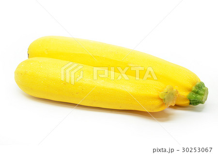 Two ripe yellow courgettes Two ripe yellow courgettes 30253067