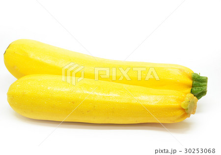 Two ripe yellow courgettes Two ripe yellow courgettes 30253068