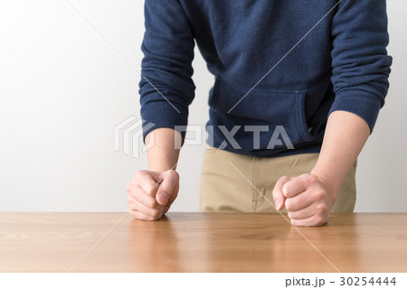 男性 30254444