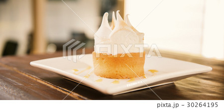 Lemon Meringue Pie 30264195
