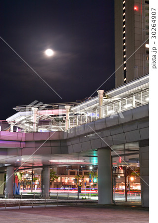 福岡県北九州市(小倉駅北口周辺の夜景) 福岡県北九州市(小倉駅北口周辺の夜景) 30264907