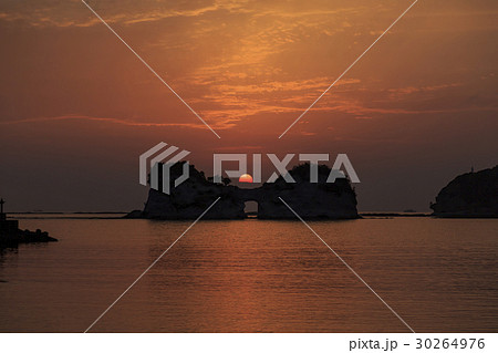 和歌山県・南紀白浜・円月島 和歌山県・南紀白浜・円月島 30264976