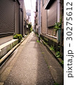 住宅地の路地裏 30275612