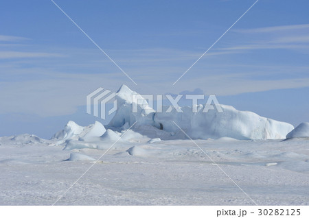 Beautiful view of icebergs in Snow Hill Antarctica 30282125