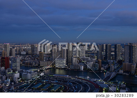 東京の摩天楼 夕景 東京の摩天楼 夕景 30283289