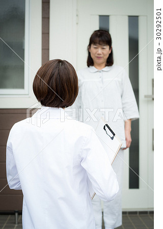 在宅医療 女性 医師 在宅医療 女性 医師 30292501