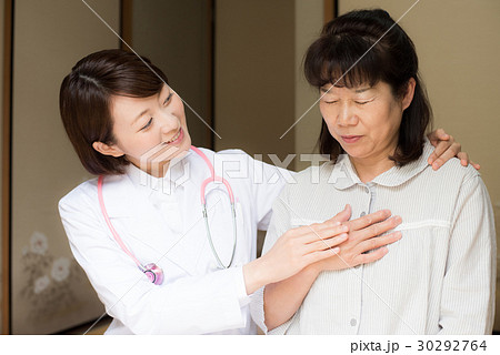 在宅医療 女性 医師 在宅医療 女性 医師 30292764
