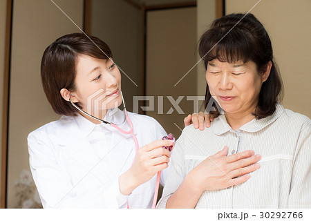 在宅医療 女性 医師 在宅医療 女性 医師 30292766