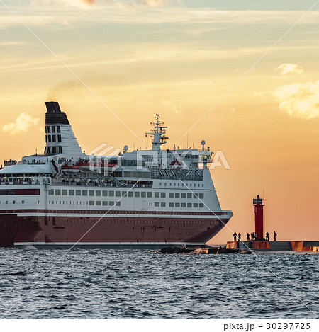 Red cruise liner 30297725