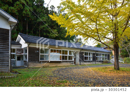 佐渡市　旧西三川小学校分校 30301452