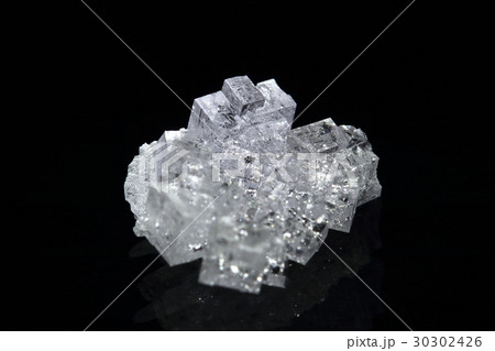 塩の結晶 30302426